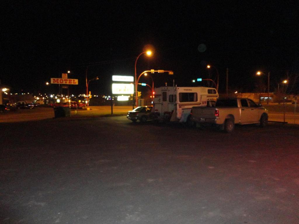 Matador Motel Drayton Valley Exterior photo